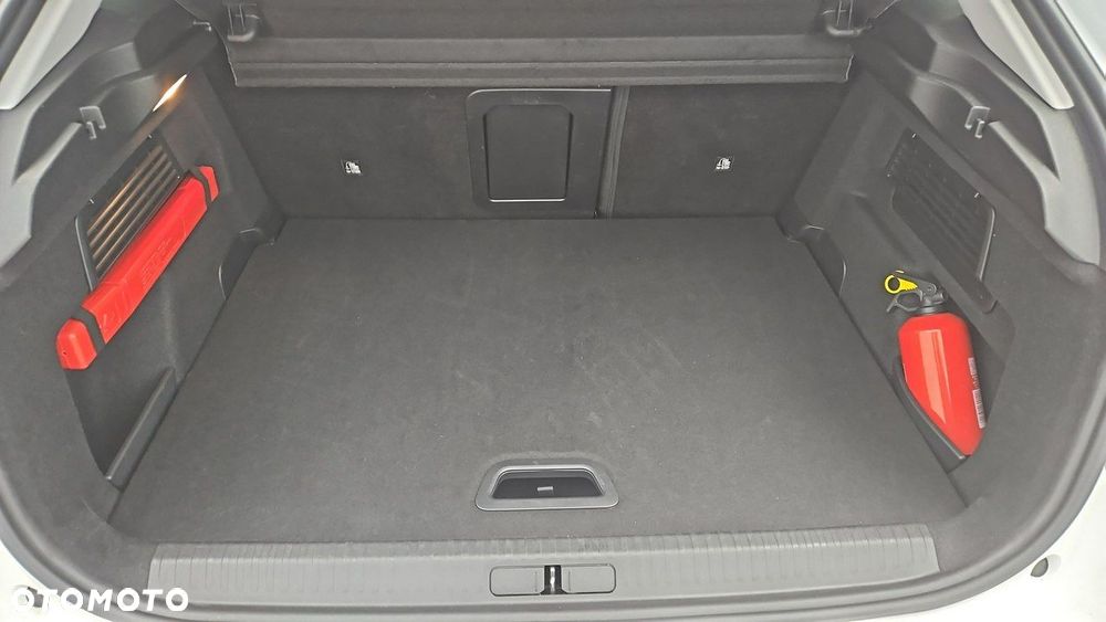 Citroën C4 1.2 PureTech Business Edition S&S EAT8 - 23