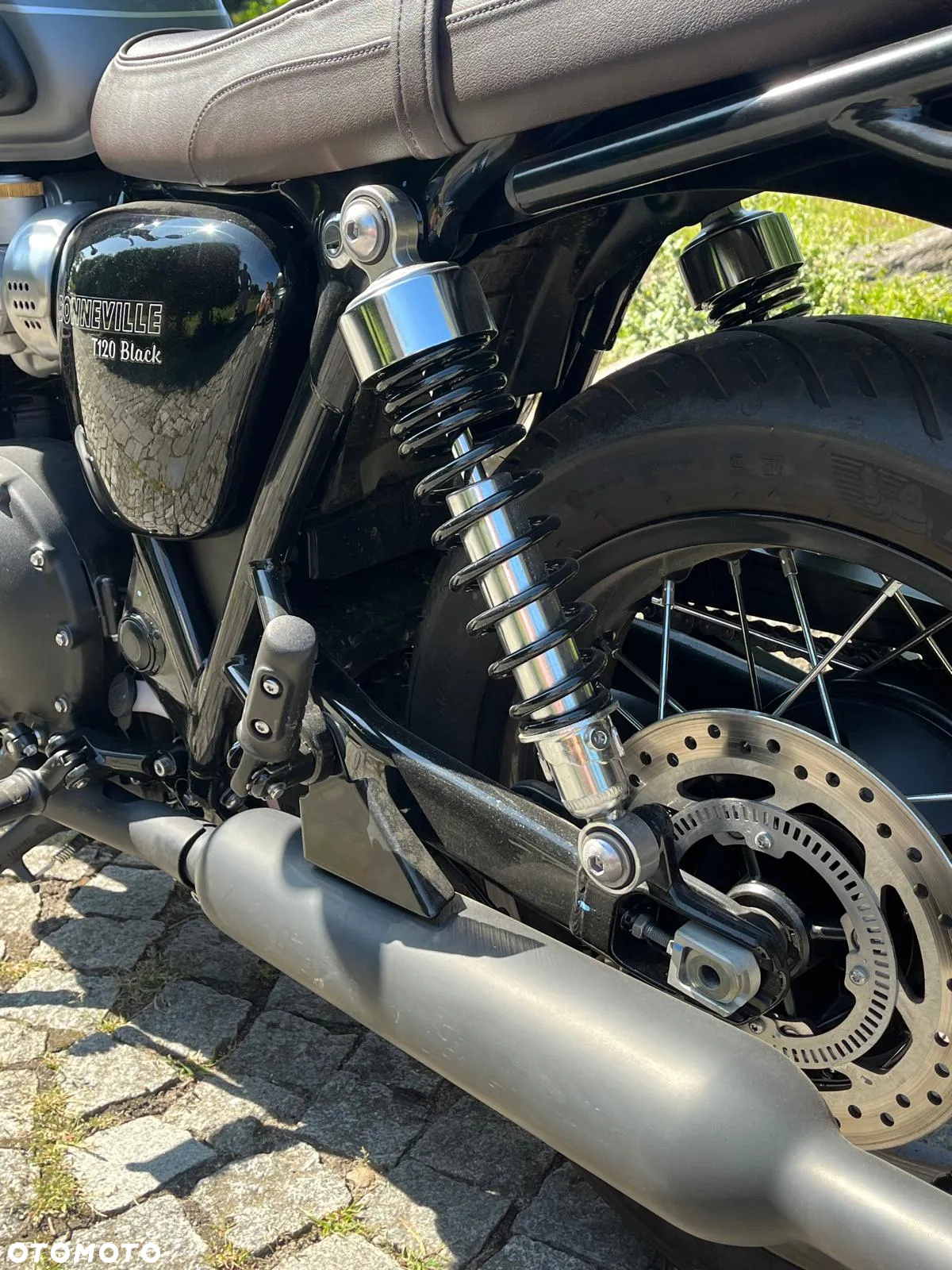Triumph Bonneville - 6