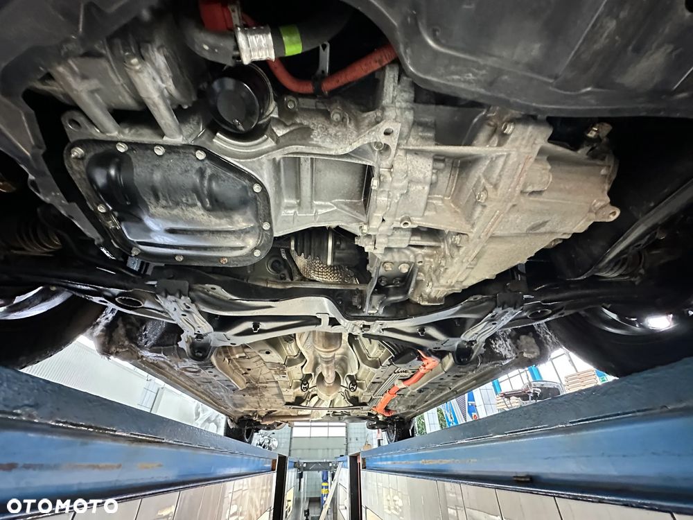 Toyota Yaris Hybrid 100 Business Edition - 39