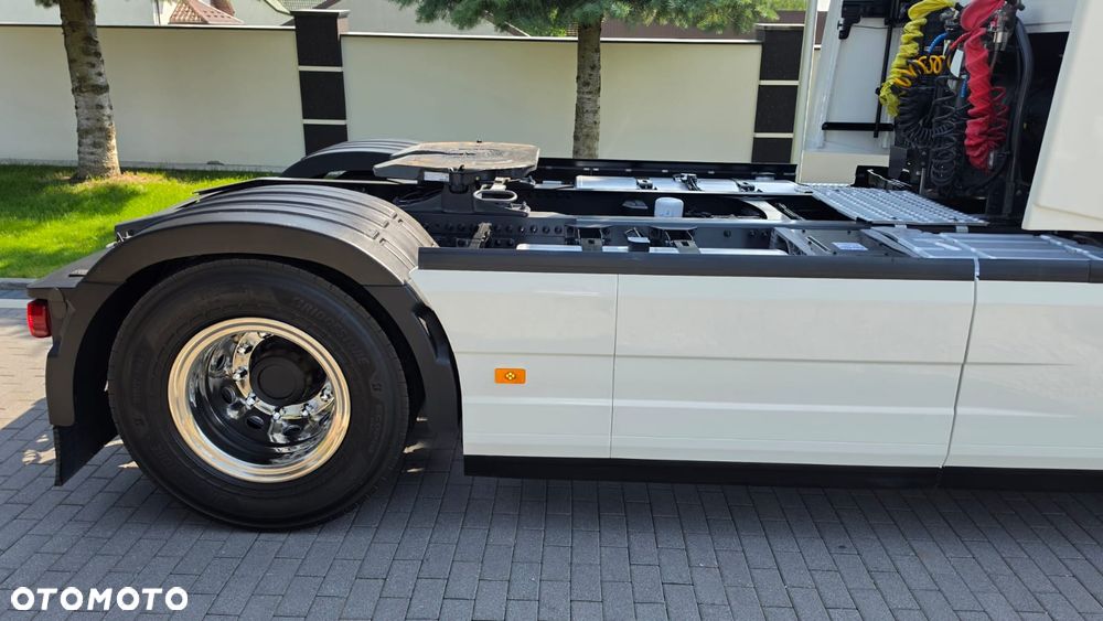 Volvo ///FH///500///2023///JEDYNE  311 TYŚ KM///1 TURBINA///KLIMATYZACJA POSTOJOWA///ZABUDOWY MIĘDZYOSIOWE/// VIRTUAL COCPIT///TABLET///KAMERA///STAN  BARDZO DOBRY - 15