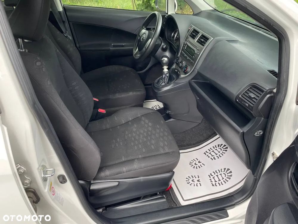 Toyota Verso S 1.4 D-4D Premium - 12