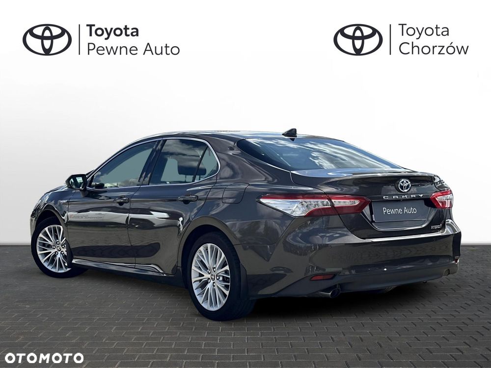 Toyota Camry 2.5 Hybrid Executive CVT - 10