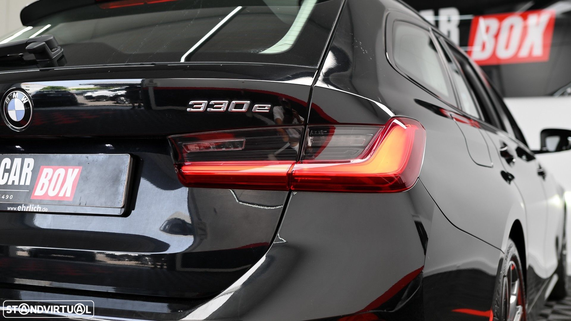 BMW 330 e Touring Line Sport Auto - 24