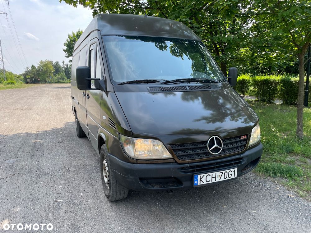 Mercedes-Benz Sprinter - 15