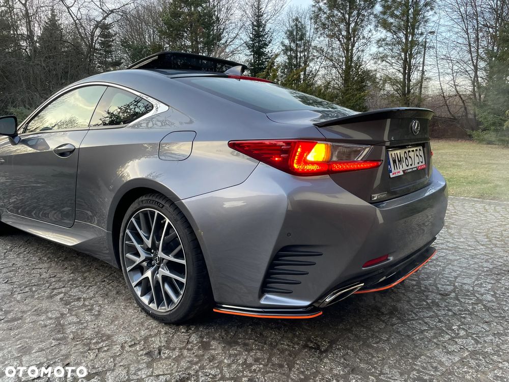Lexus RC - 10