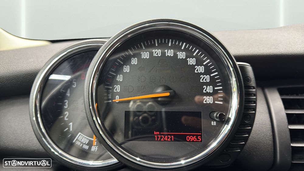 MINI 3 Portas One D - 14