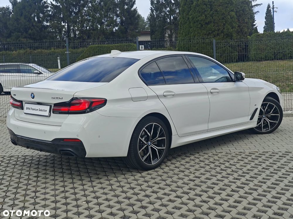 BMW Seria 5 520d xDrive M Sport sport - 8