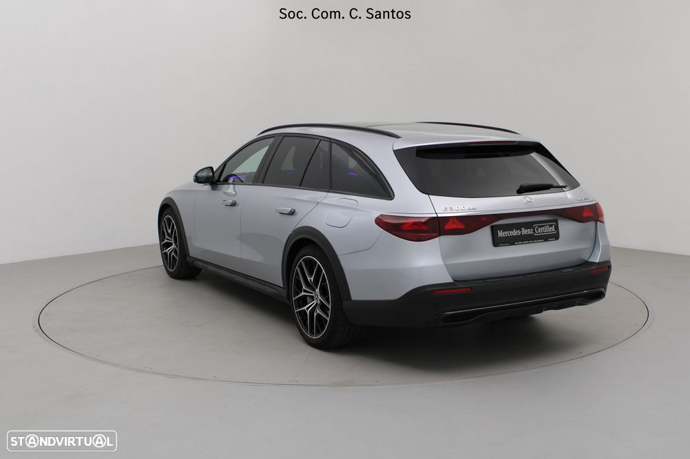 Mercedes-Benz E 300 de 4Matic All-Terrain - 8