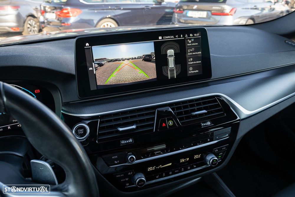 BMW 530 e Pack Desportivo M - 21