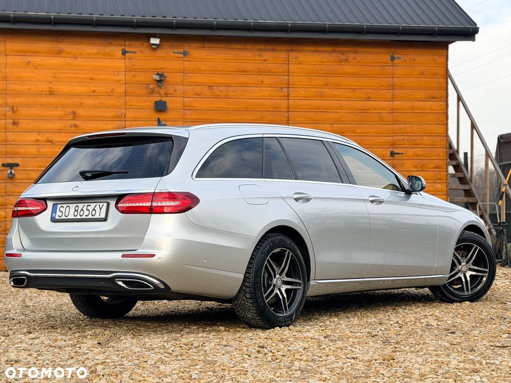 Mercedes-Benz Klasa E - 17