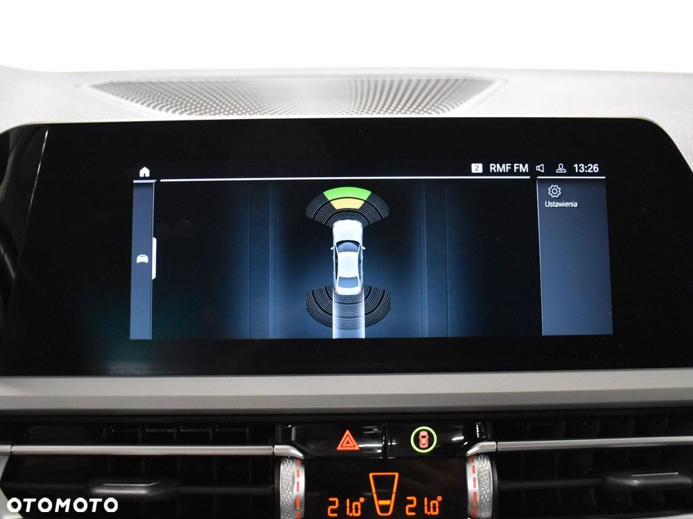 BMW Seria 3 318i Advantage - 21