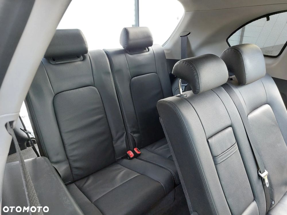 Chevrolet Captiva 2.2 D LTZ - 24