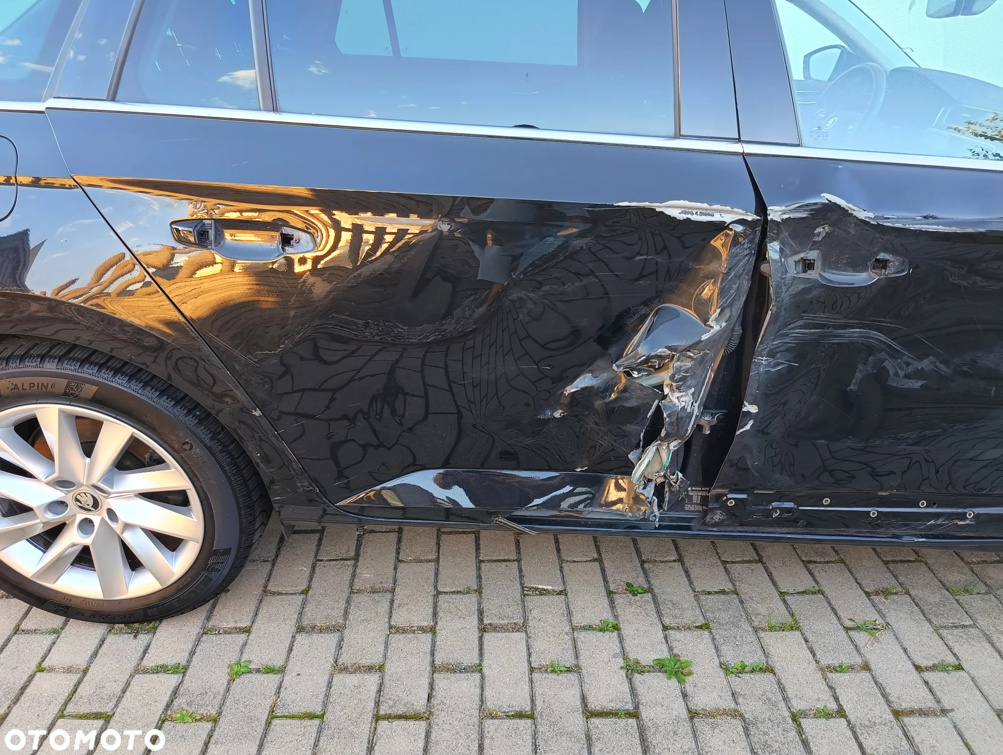 Skoda Superb Combi 2.0 TDI DSG Ambition - 39