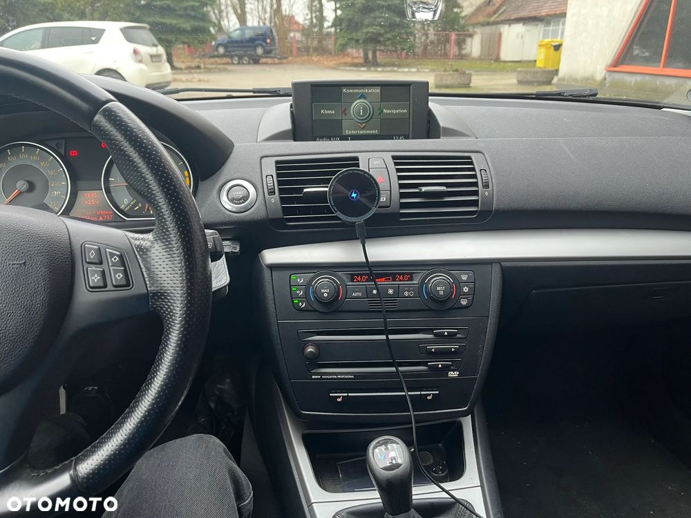 BMW Seria 1 120d DPF - 12