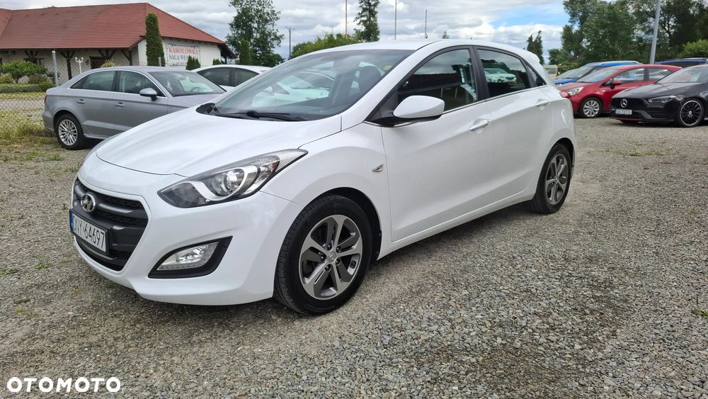 Hyundai i30 blue 1.4 YES Silver - 3