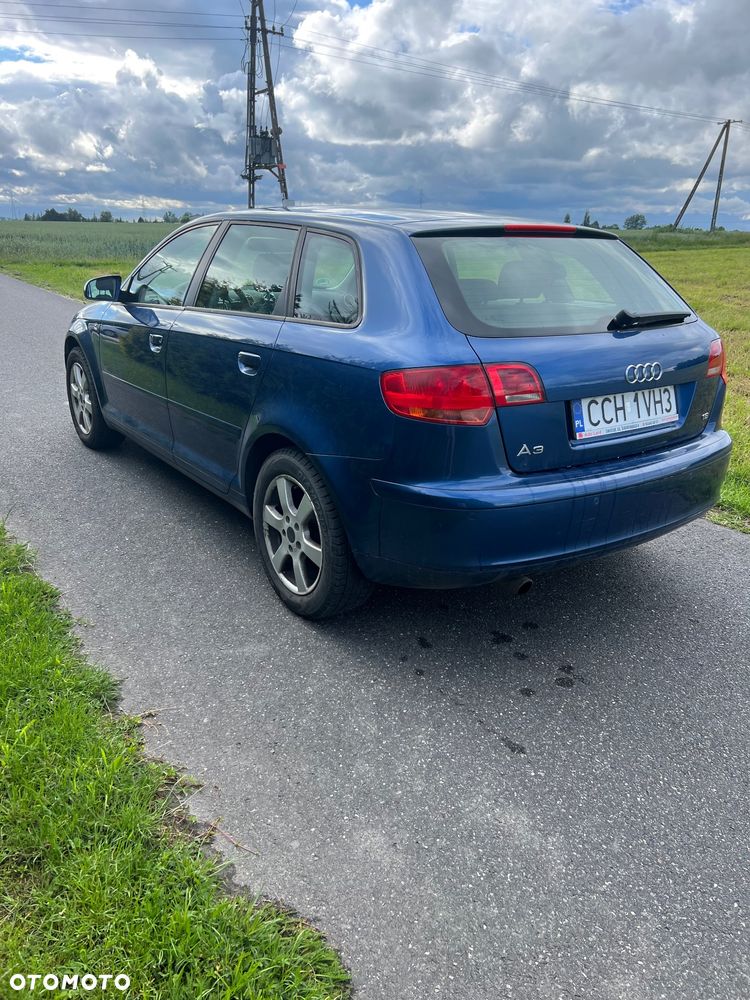 Audi A3 Sportback 1.6 FSI Ambition - 4