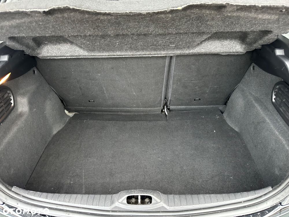 Peugeot 208 1.2 PureTech Style - 23