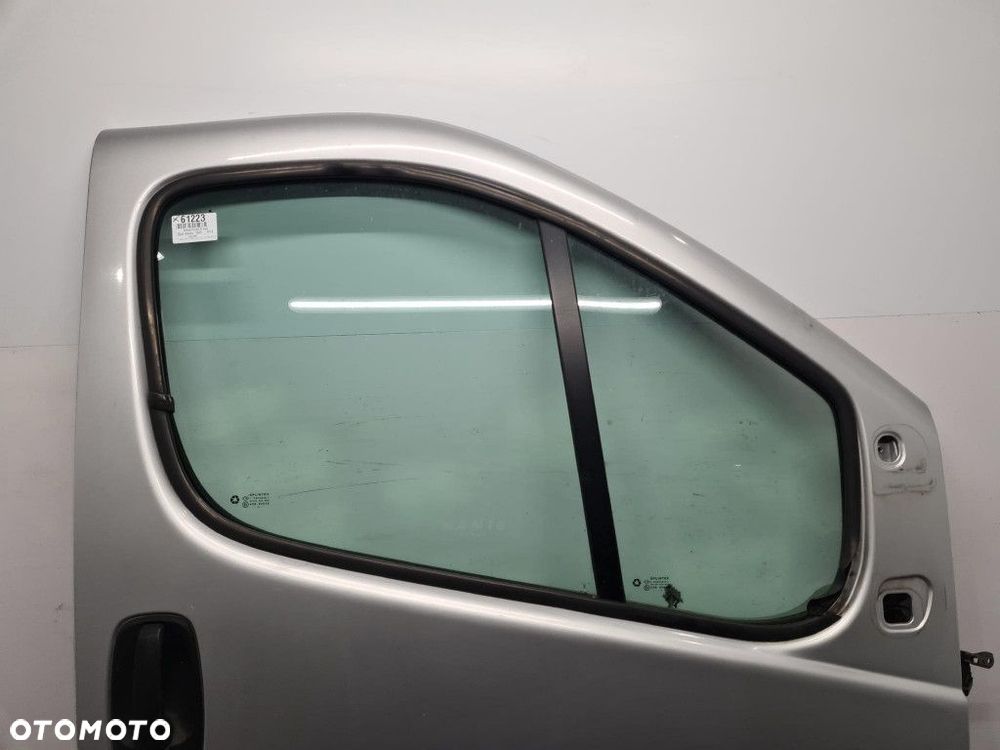 OPEL VIVARO A DRZWI PRZÓD PRAWE - 2