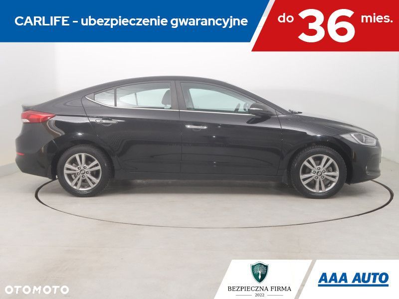 Hyundai Elantra - 8
