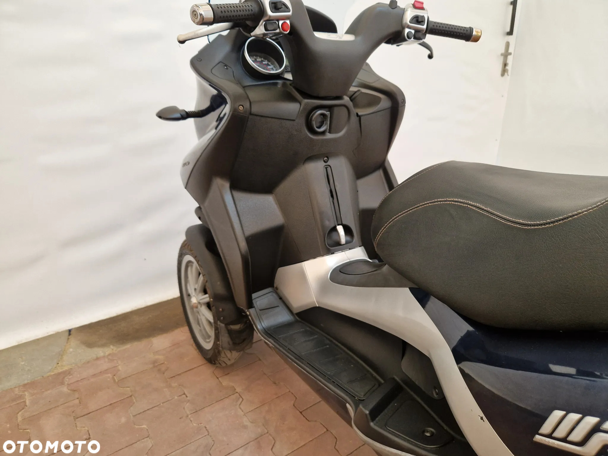 Piaggio MP-3 - 29