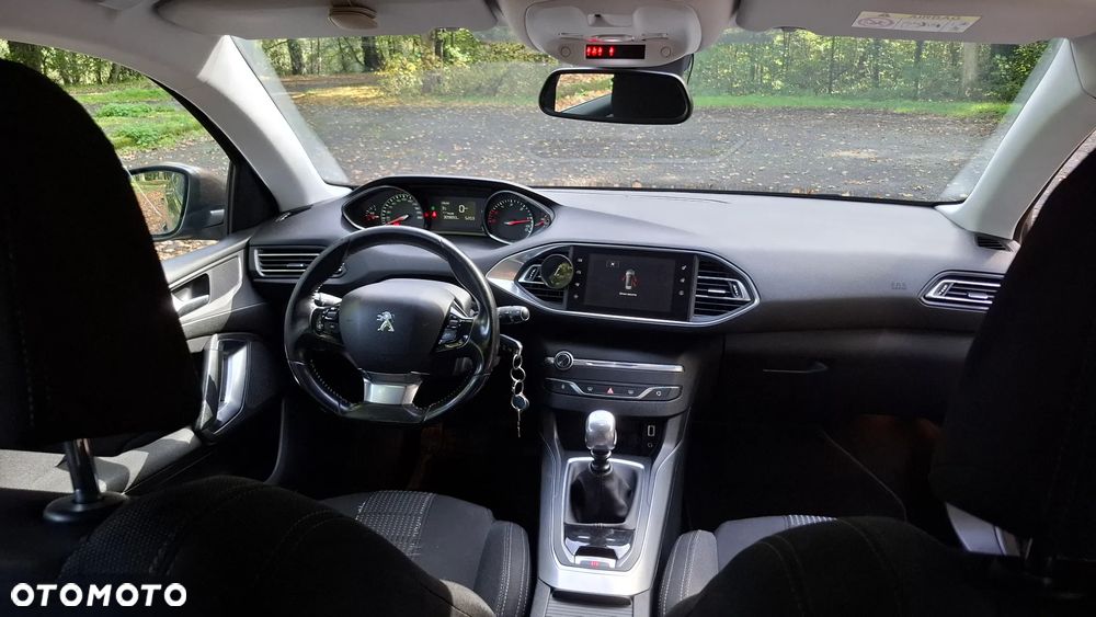 Peugeot 308 SW e-HDi FAP 115 Stop&Start Allure - 17