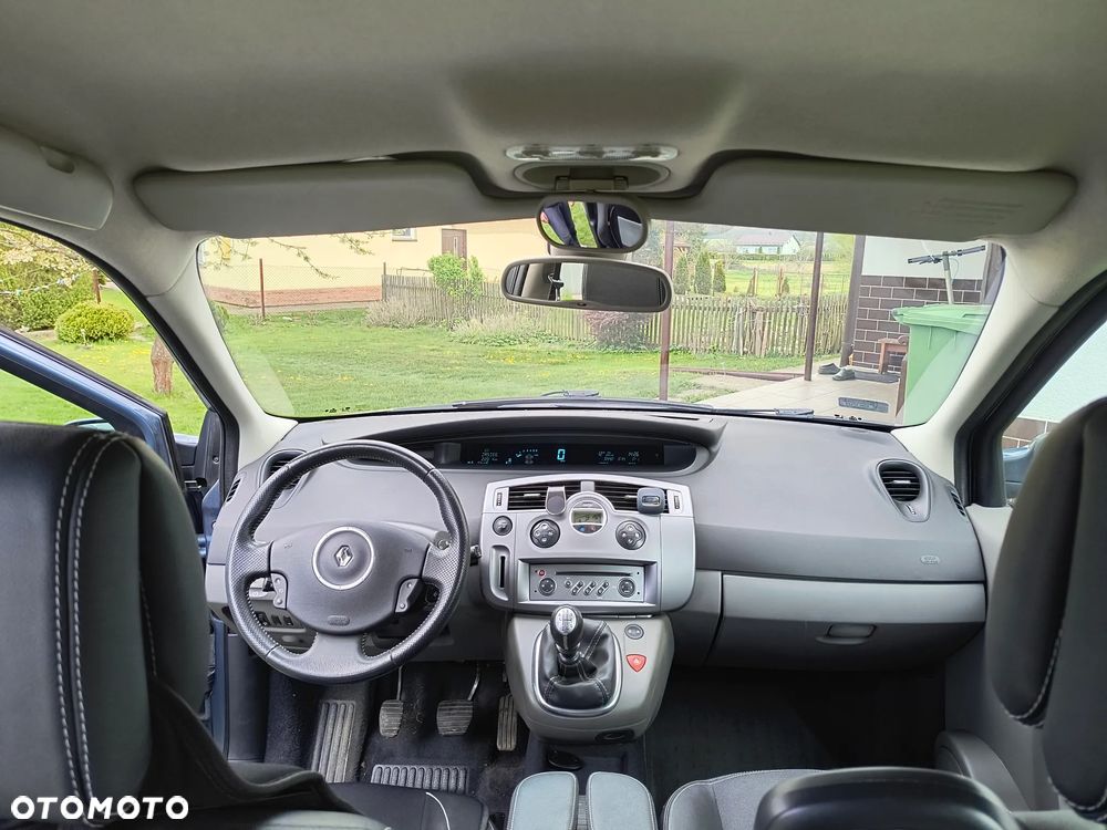 Renault Scenic 2.0 dCi Emotion Plus - 6