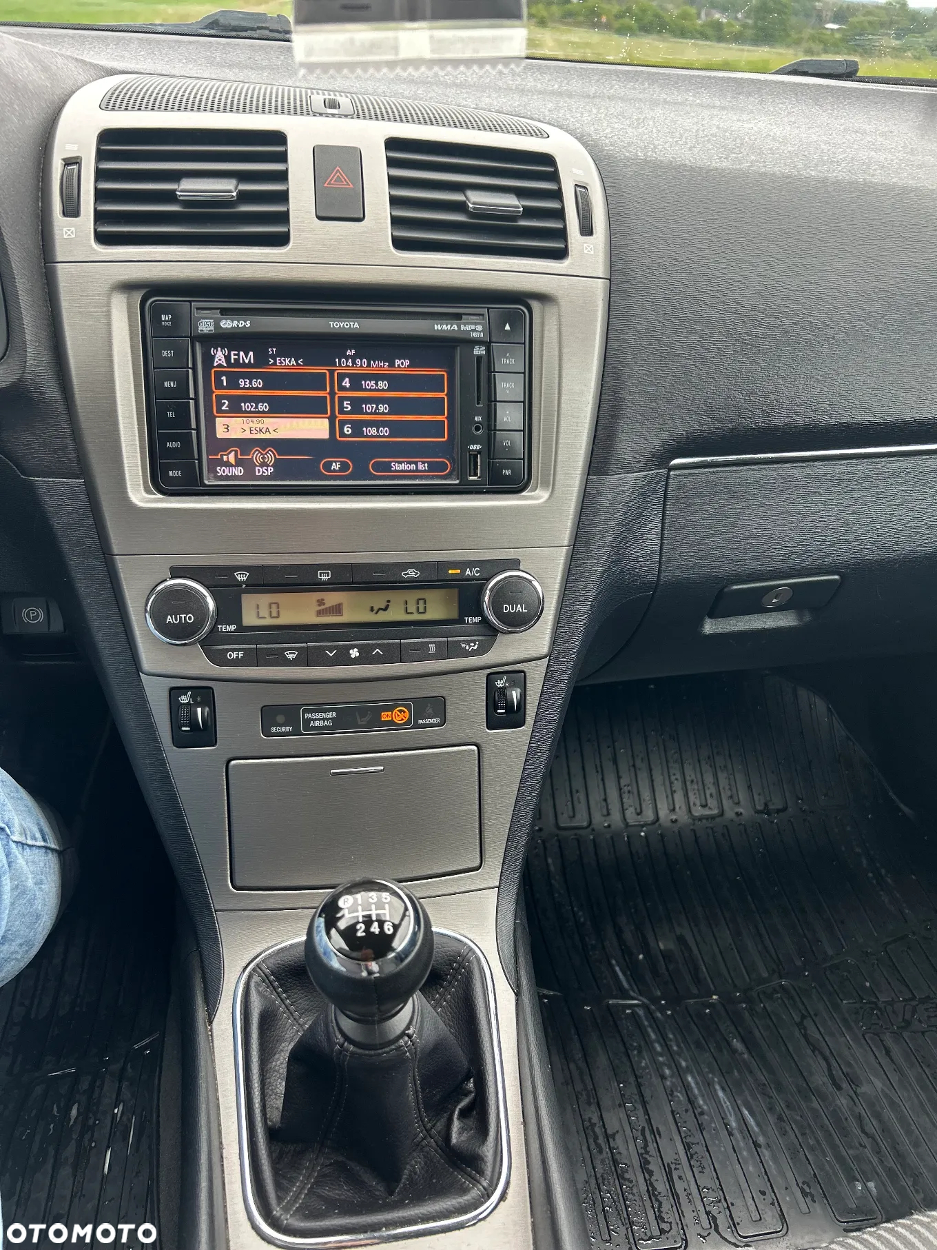 Toyota Avensis 2.0 D-4D Premium - 12
