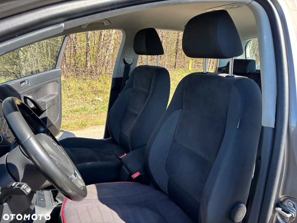 Volkswagen Golf Plus 1.2 TSI Highline - 16