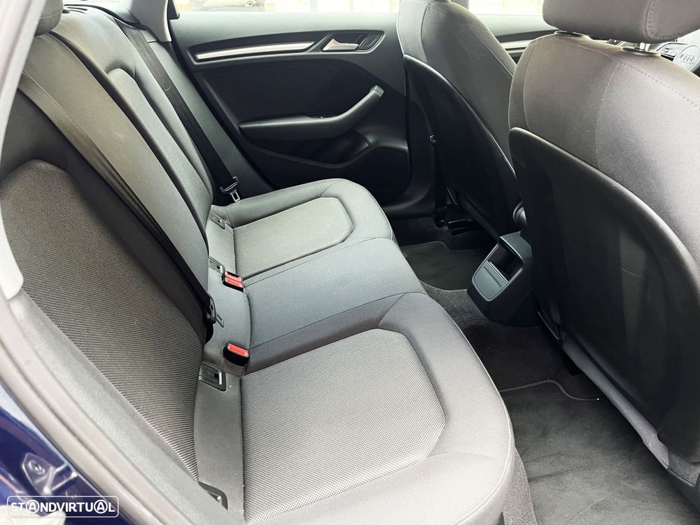 Audi A3 Sportback 1.6 TDI Design - 16