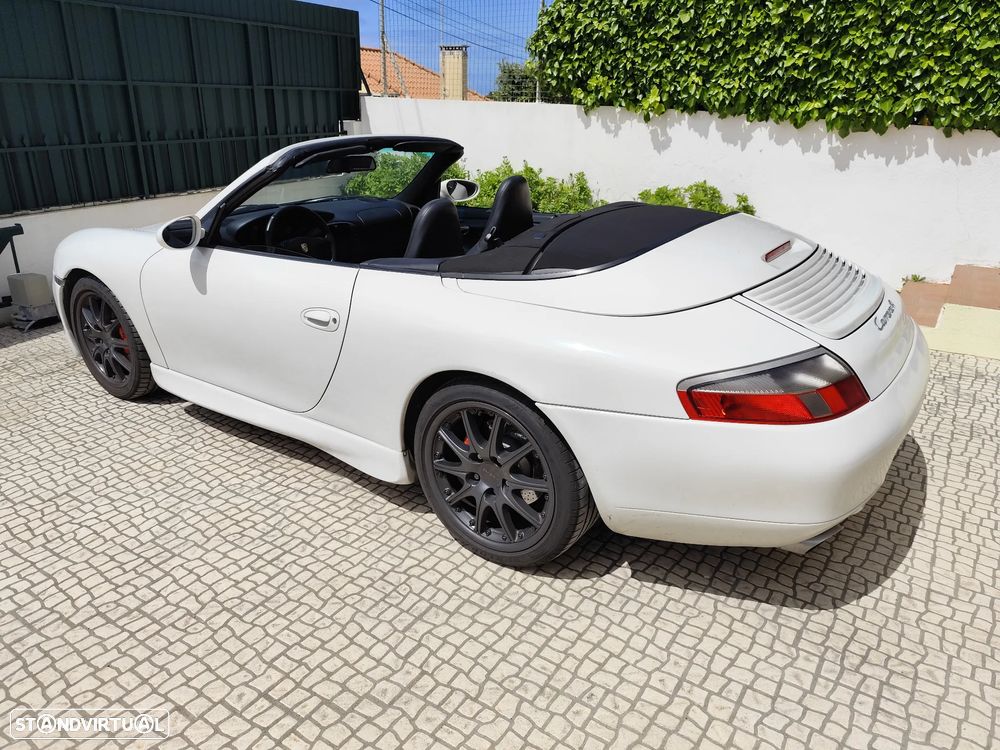 Porsche 911 Série F - 15