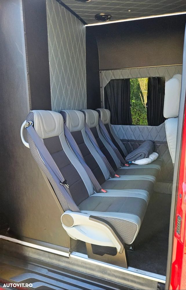 Mercedes-Benz Sprinter - 5