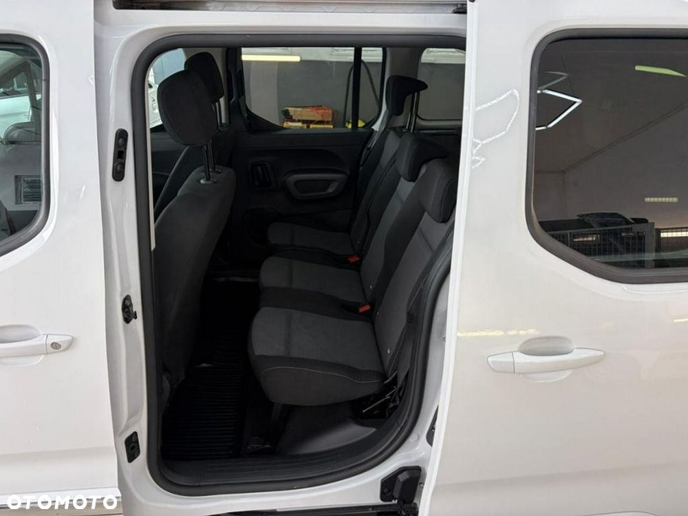 Toyota Proace City - 18