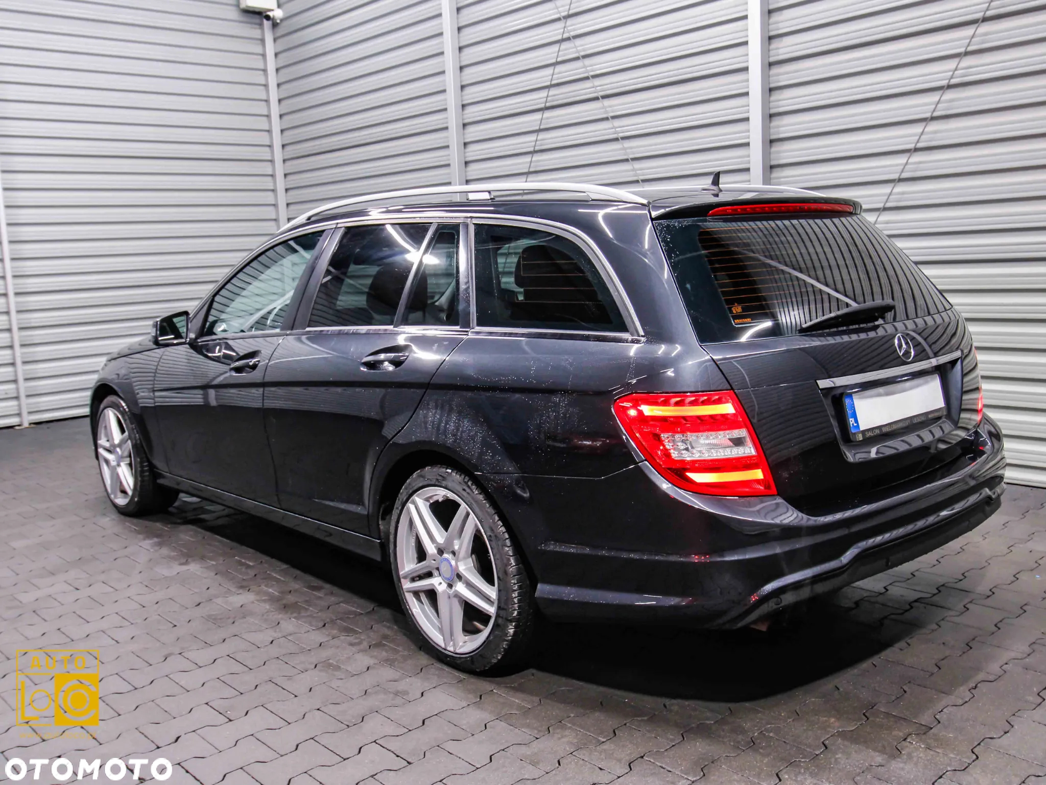 Mercedes-Benz Klasa C 180 T CDI DPF (BlueEFFICIENCY) Avantgarde - 4