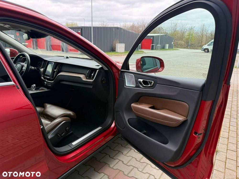 Volvo XC 60 T8 AWD Plug-In Hybrid Inscription - 13