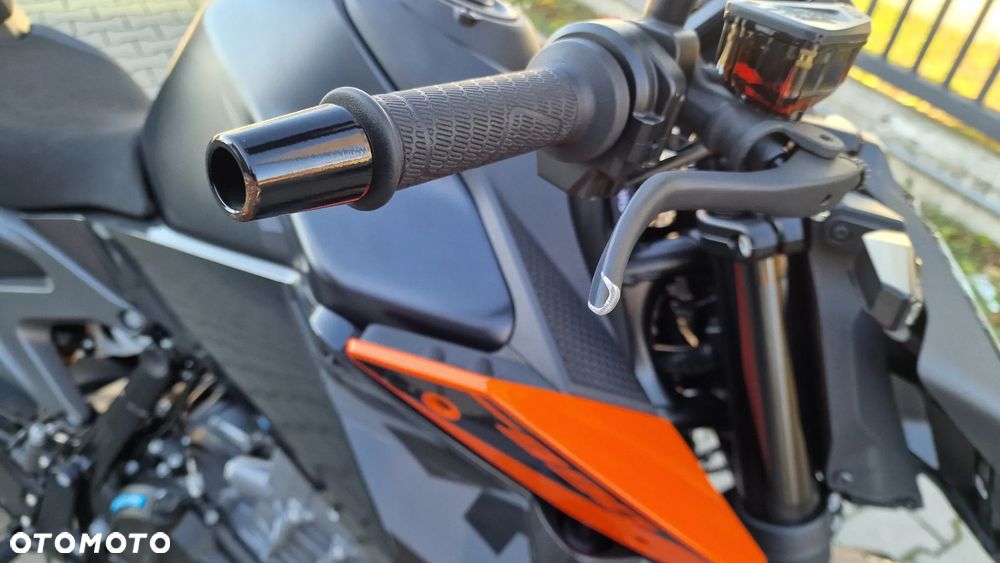 KTM Duke - 18