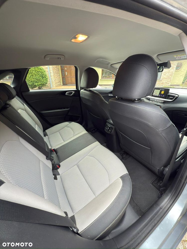 Kia Ceed - 29