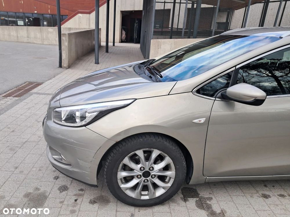 Kia Ceed 1.6 GDI L - 13