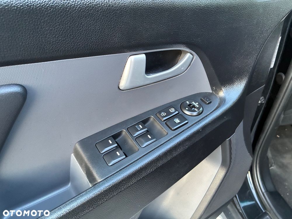 Kia Sportage 2.0 CVVT 2WD Vision - 15