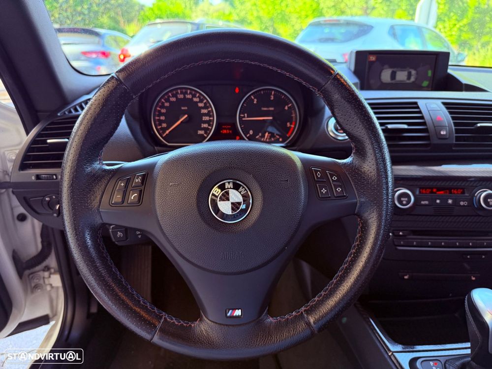 BMW 120 d Aut. Limited Edition Lifestyle c/ M Sport Pack - 25