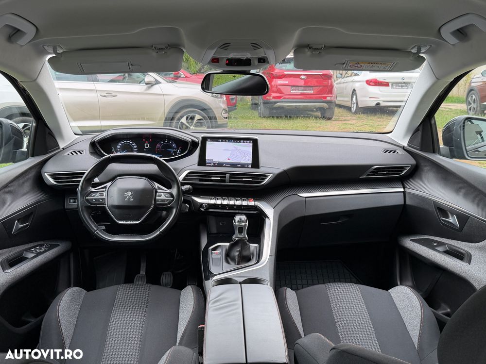 Peugeot 3008 PureTech 130 Stop & Start GPF EAT8 Active Business-Paket - 23