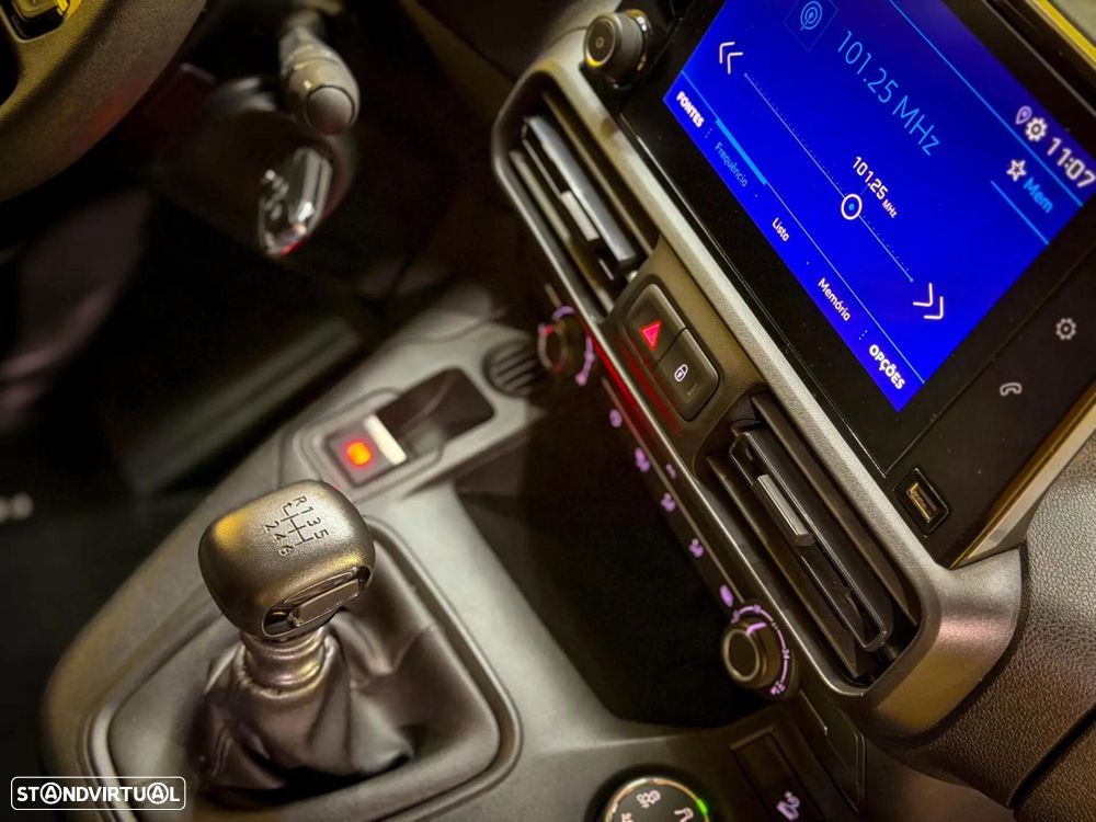 Peugeot Partner Partner Premium Standart - 4