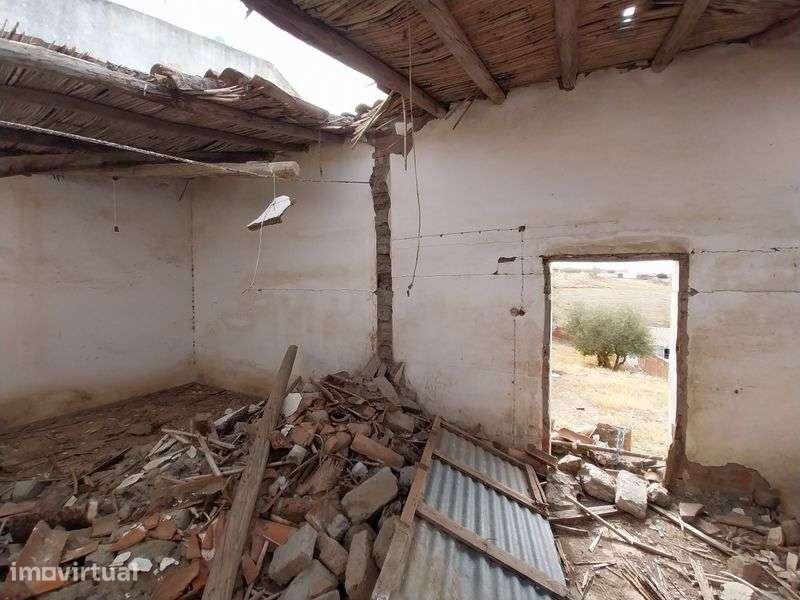 Lote de terreno urbano com habitaçao - Grande imagem: 4/10