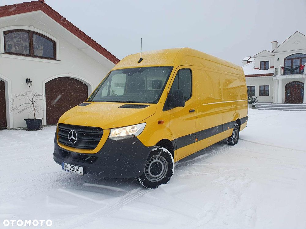 Mercedes-Benz Sprinter - 1