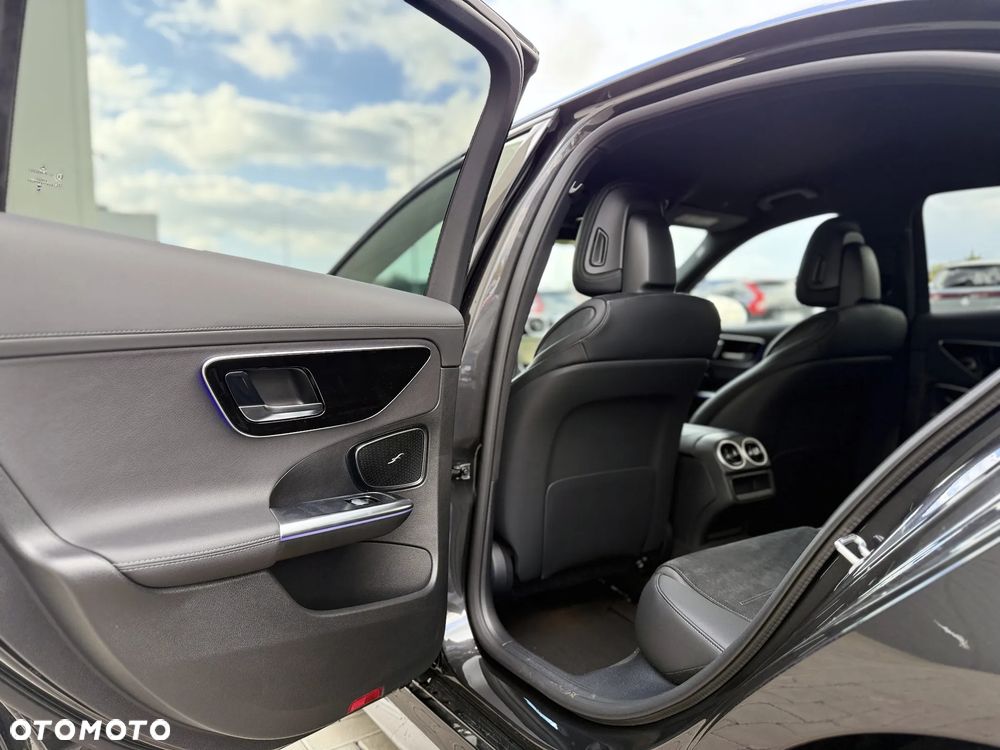 Mercedes-Benz Klasa C 220 d 9G-TRONIC 4Matic - 27