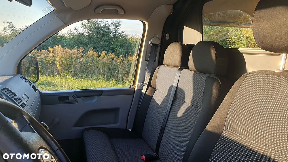 Volkswagen Transporter T5 - 32