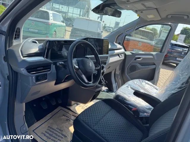 Volkswagen Caravelle - 8