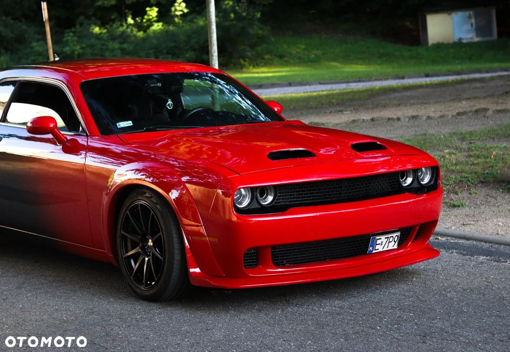 Dodge Challenger - 18