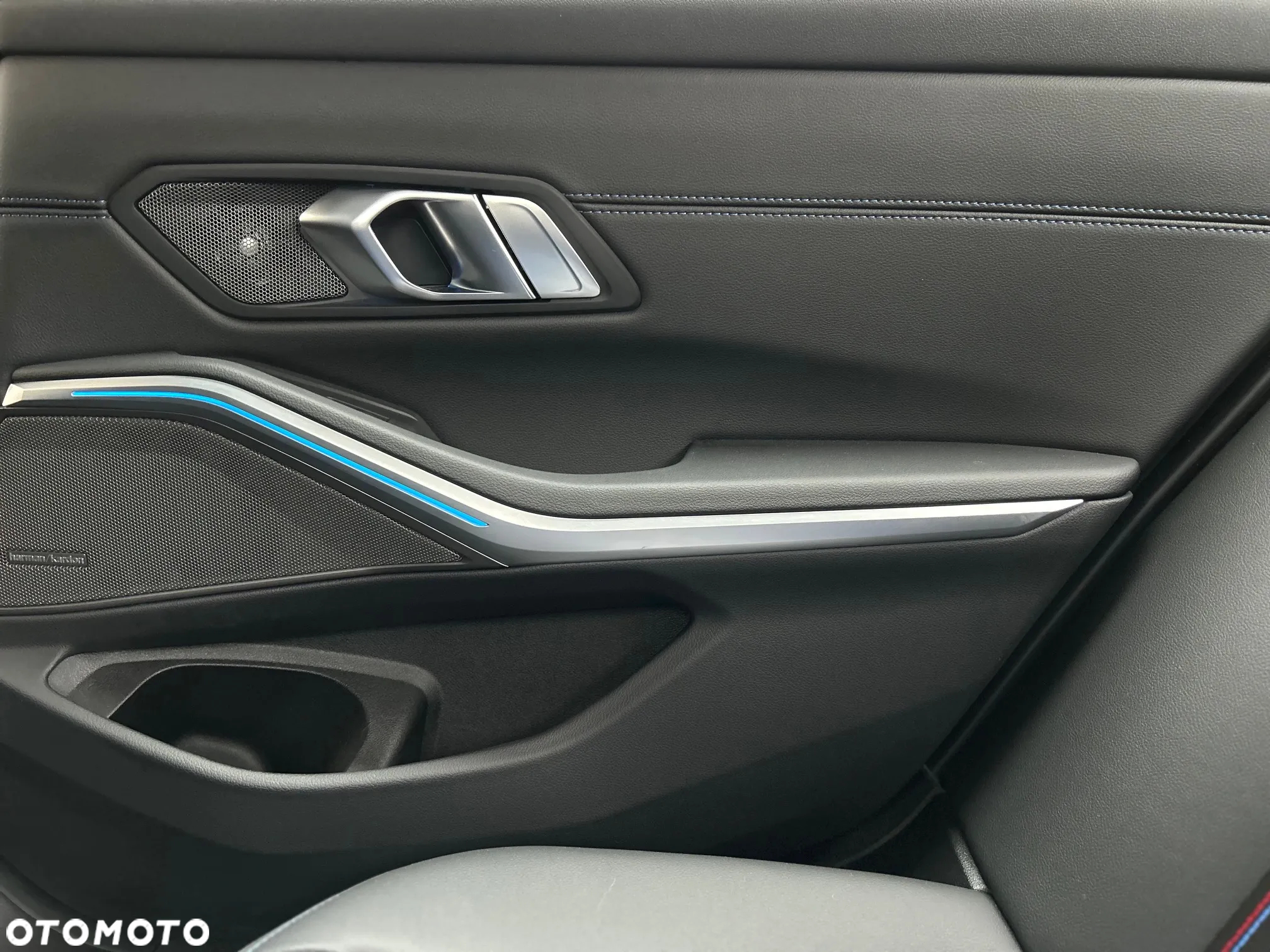 BMW Seria 3 330e - 20