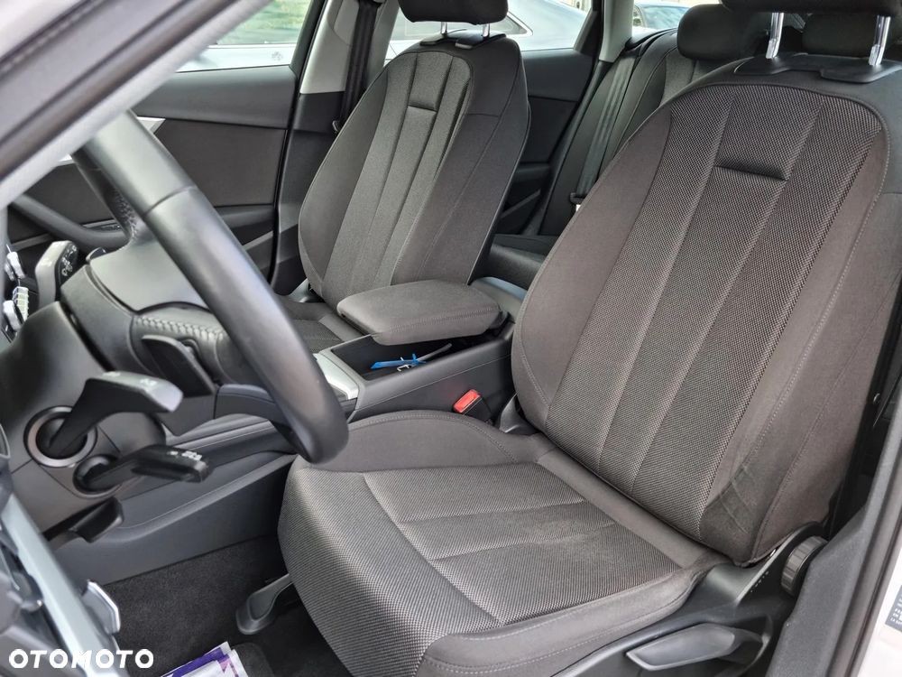 Audi A4 Avant 2.0 TDI S tronic - 13