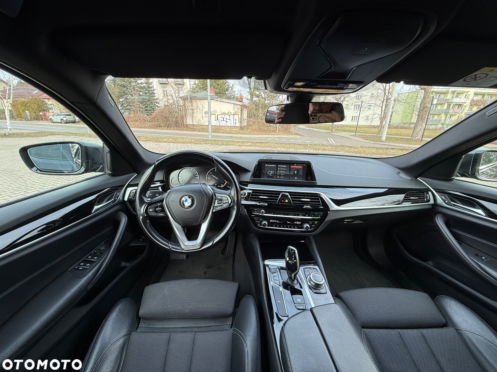 BMW Seria 5 520d Sport Line - 11